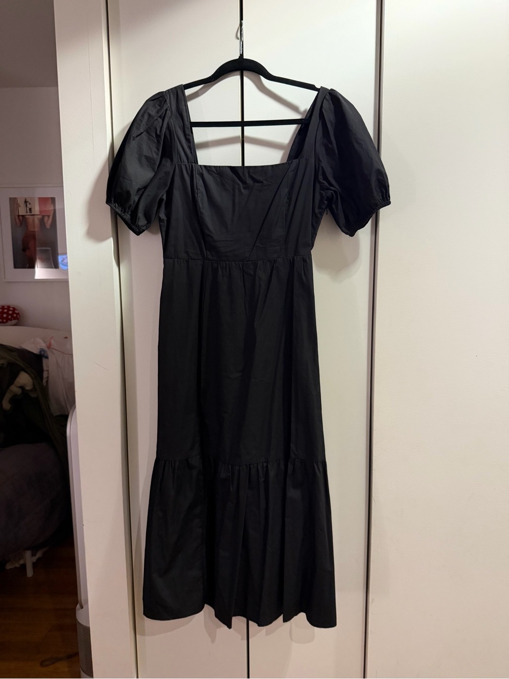 Astr Black Puff-Sleeve Square-Neck Midi Dress